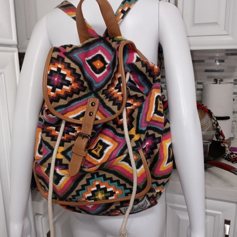 Skechers Aztec Print Canvas Cinch Hobo Backpack 73901 lined drawstring closure
